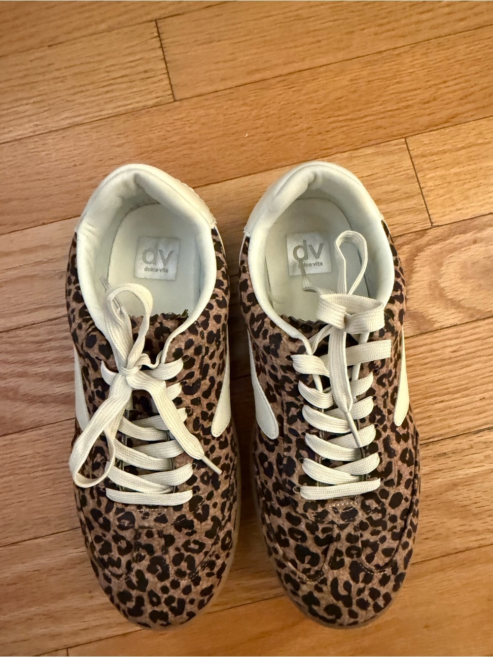 Dolce Vita Leopard Print Sneakers, size 10